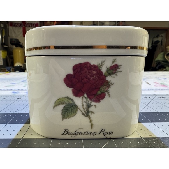 Other - Germaine Monteil Porcelain Dresser Vanity Floral Powder Box & Lid Japan 3" X 3"